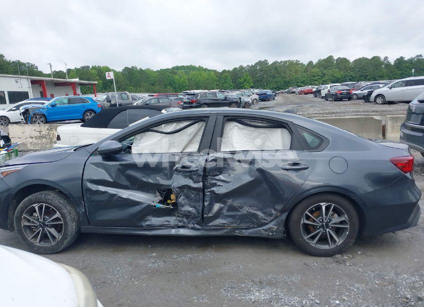 Photo 13 of 2024 Kia Forte LXS (VIN 3KPF24AD2RE726380)