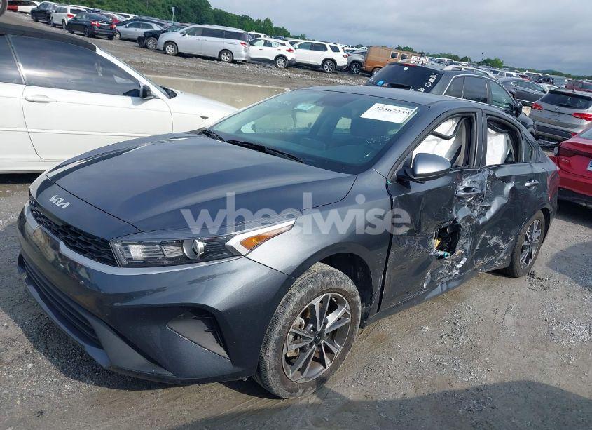 Photo 2 of 2024 Kia Forte LXS (VIN 3KPF24AD2RE726380)