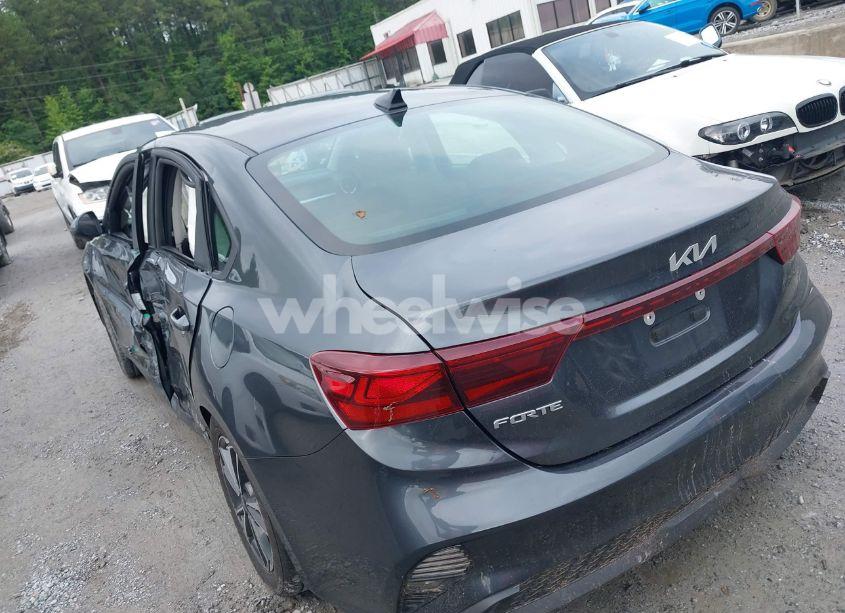Photo 3 of 2024 Kia Forte LXS (VIN 3KPF24AD2RE726380)