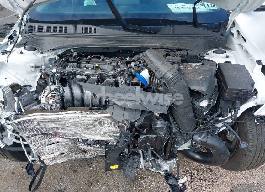 Photo 10 of 2024 Kia Forte LXS (VIN 3KPF24AD2RE745995)