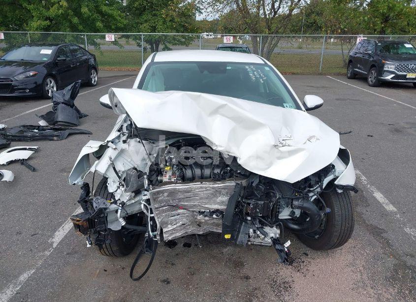 Photo 13 of 2024 Kia Forte LXS (VIN 3KPF24AD2RE745995)