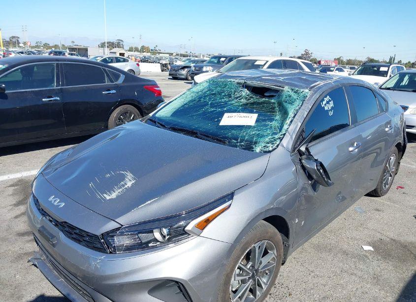 Photo 6 of 2024 Kia Forte LXS (VIN 3KPF24AD2RE760044)