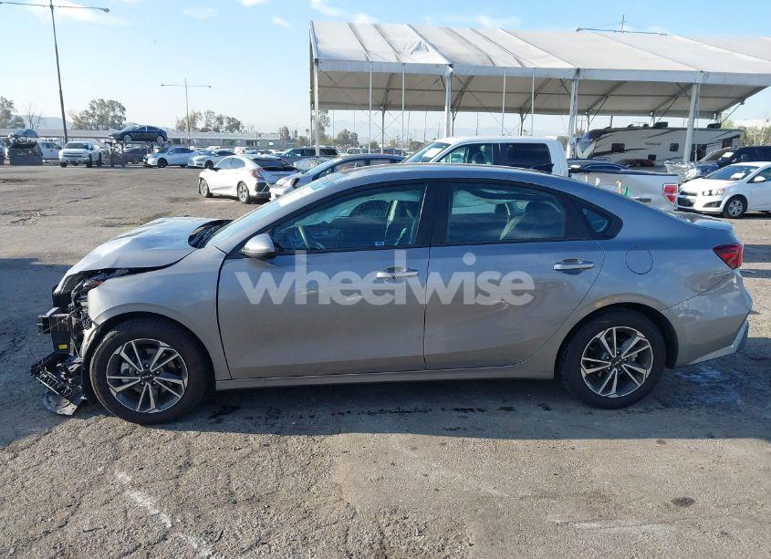Photo 13 of 2024 Kia Forte LXS (VIN 3KPF24AD2RE760514)