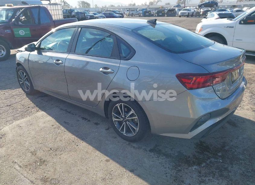 Photo 3 of 2024 Kia Forte LXS (VIN 3KPF24AD2RE760514)