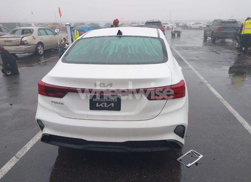 Photo 16 of 2024 Kia Forte LXS (VIN 3KPF24AD2RE763235)