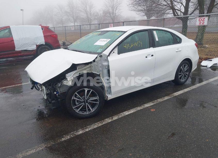 Photo 2 of 2024 Kia Forte LXS (VIN 3KPF24AD2RE763235)