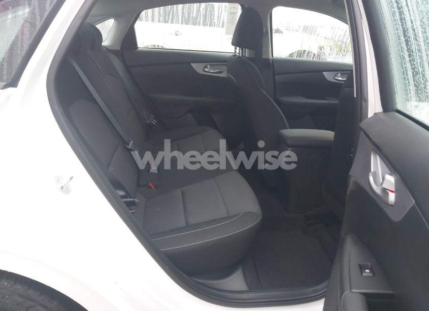 Photo 8 of 2024 Kia Forte LXS (VIN 3KPF24AD2RE763235)