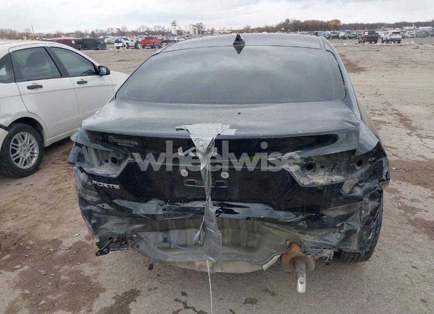 Photo 16 of 2024 Kia Forte LXS (VIN 3KPF24AD2RE770010)