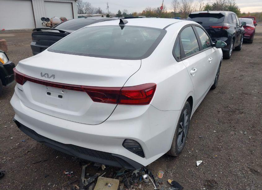 Photo 4 of 2024 Kia Forte LXS (VIN 3KPF24AD2RE770749)