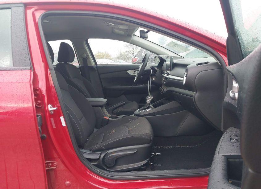 Photo 5 of 2024 Kia Forte LXS (VIN 3KPF24AD2RE779483)