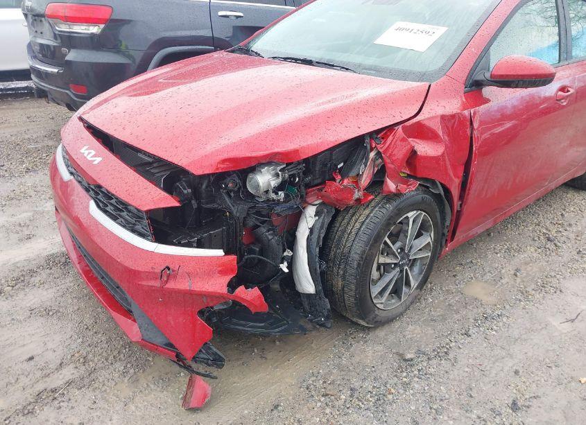 Photo 6 of 2024 Kia Forte LXS (VIN 3KPF24AD2RE779483)