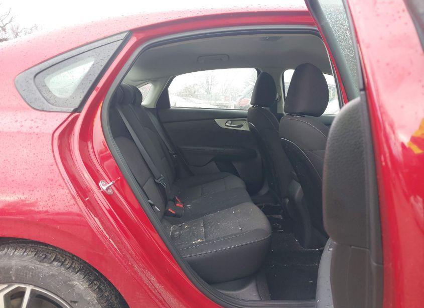 Photo 8 of 2024 Kia Forte LXS (VIN 3KPF24AD2RE779483)