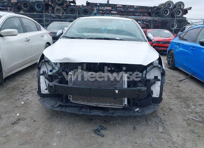 Photo 12 of 2024 Kia Forte LXS (VIN 3KPF24AD2RE788006)