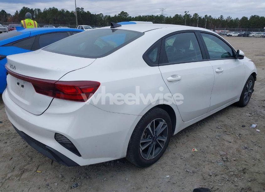 Photo 4 of 2024 Kia Forte LXS (VIN 3KPF24AD2RE788006)