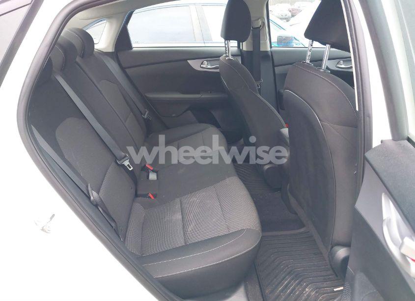 Photo 8 of 2024 Kia Forte LXS (VIN 3KPF24AD2RE788006)