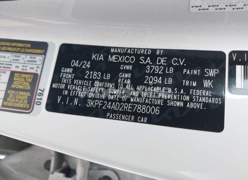 Photo 9 of 2024 Kia Forte LXS (VIN 3KPF24AD2RE788006)