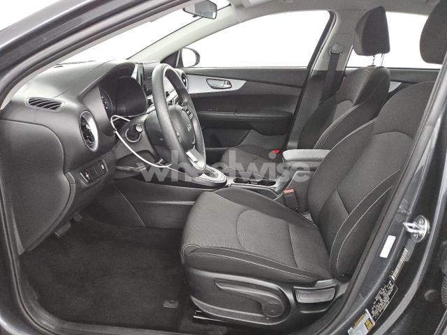 Photo 5 of 2024 KIA FORTE LX (VIN 3KPF24AD2RE798325)