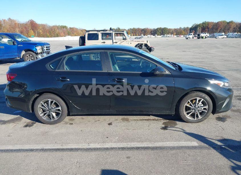 Photo 13 of 2024 Kia Forte LXS (VIN 3KPF24AD2RE801353)