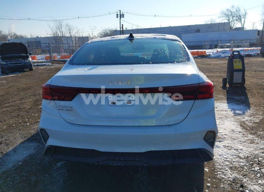 Photo 16 of 2024 Kia Forte LXS (VIN 3KPF24AD2RE810683)