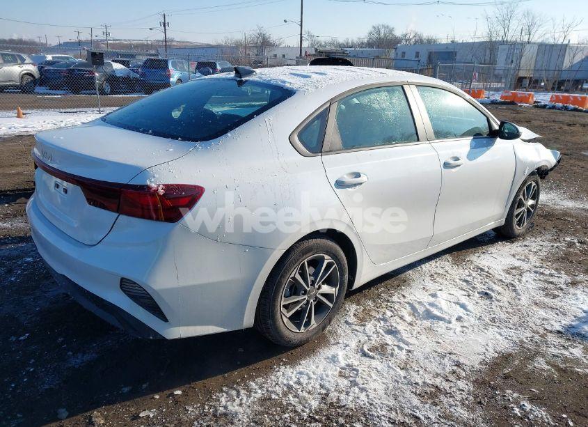 Photo 4 of 2024 Kia Forte LXS (VIN 3KPF24AD2RE810683)