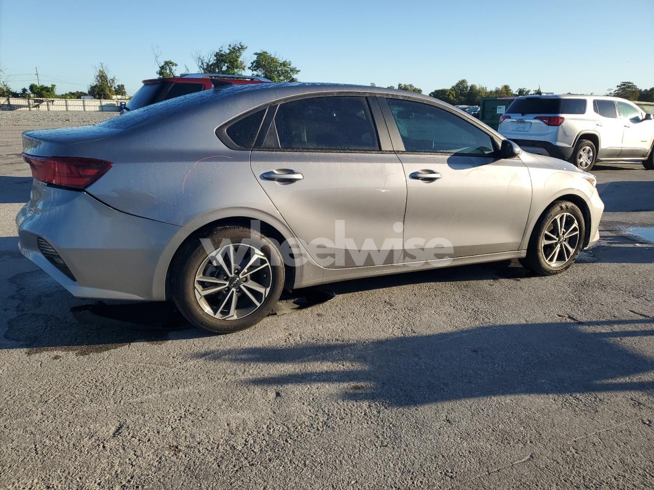 Photo 3 of 2024 KIA FORTE LX (VIN 3KPF24AD2RE824454)