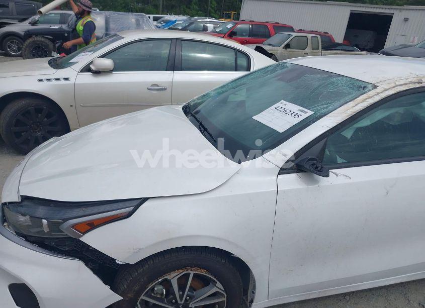 Photo 18 of 2024 Kia Forte LXS (VIN 3KPF24AD2RE827273)