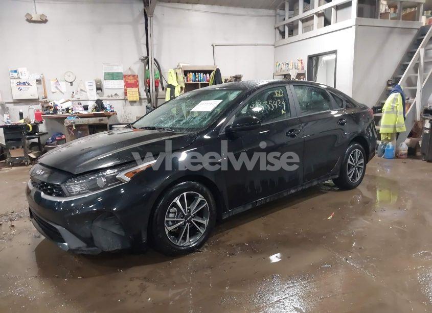 Photo 2 of 2024 Kia Forte LXS (VIN 3KPF24AD2RE836653)