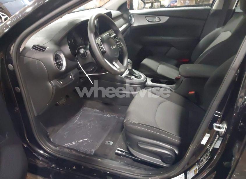 Photo 5 of 2024 Kia Forte LXS (VIN 3KPF24AD2RE836653)