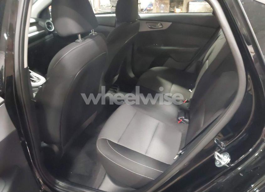 Photo 8 of 2024 Kia Forte LXS (VIN 3KPF24AD2RE836653)