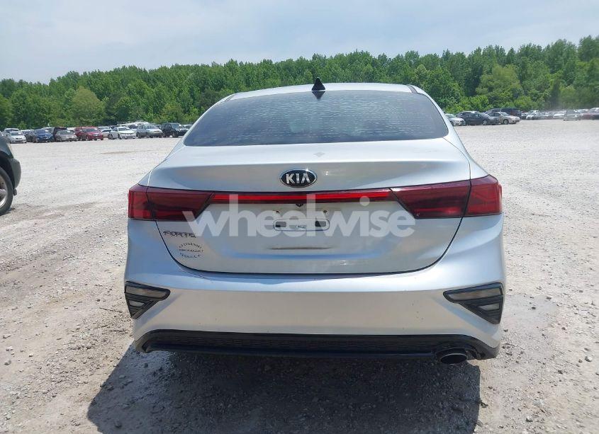 Photo 16 of 2019 Kia Forte LXS (VIN 3KPF24AD3KE008312)