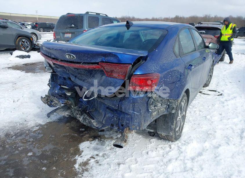 Photo 4 of 2019 Kia Forte LXS (VIN 3KPF24AD3KE023456)