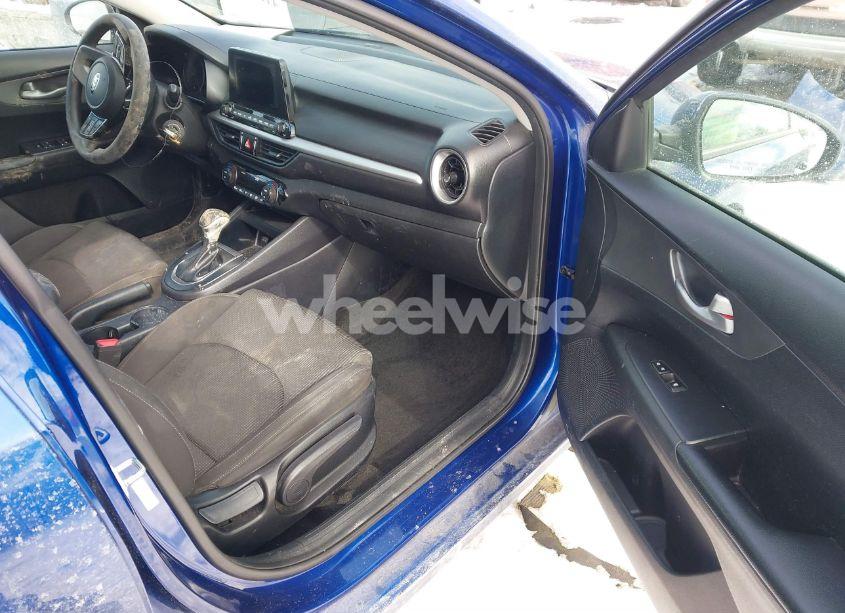 Photo 5 of 2019 Kia Forte LXS (VIN 3KPF24AD3KE023456)