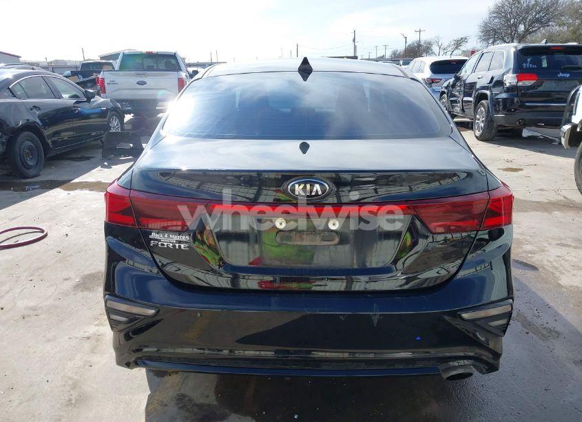 Photo 17 of 2019 Kia Forte LXS (VIN 3KPF24AD3KE024008)