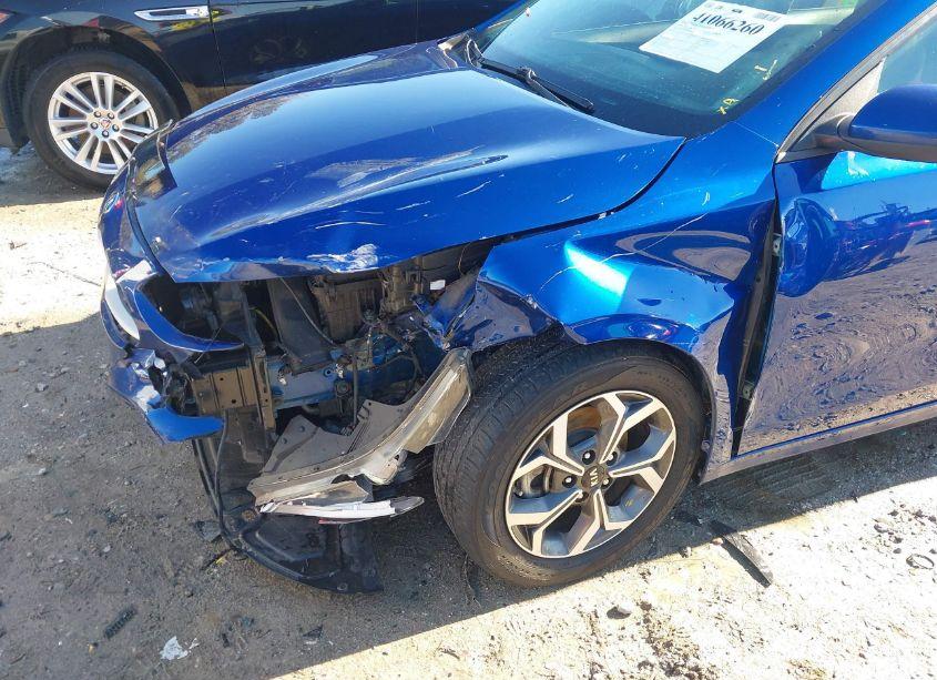 Photo 6 of 2019 Kia Forte LXS (VIN 3KPF24AD3KE050804)