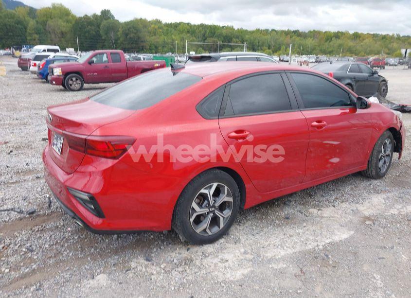 Photo 4 of 2019 Kia Forte LXS (VIN 3KPF24AD3KE052150)
