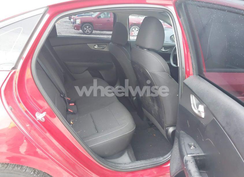 Photo 8 of 2019 Kia Forte LXS (VIN 3KPF24AD3KE052150)