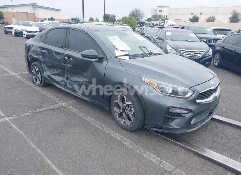 2019 Kia Forte LXS (VIN 3KPF24AD3KE076142) main photo