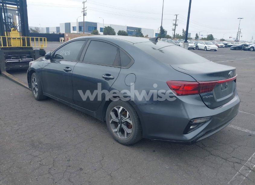 Photo 3 of 2019 Kia Forte LXS (VIN 3KPF24AD3KE076142)