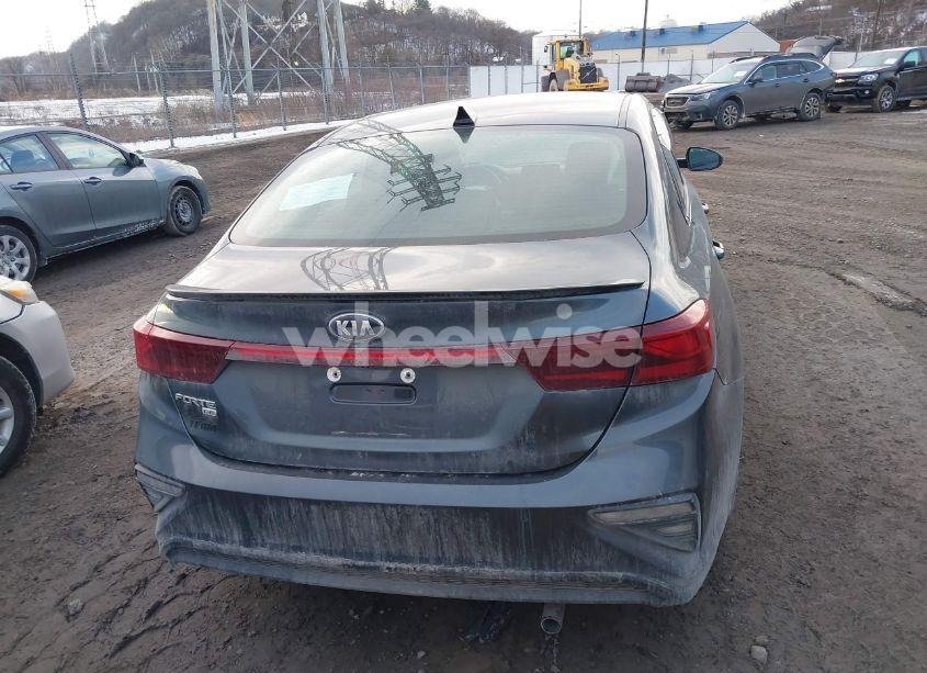 Photo 16 of 2019 Kia Forte FE (VIN 3KPF24AD3KE079994)