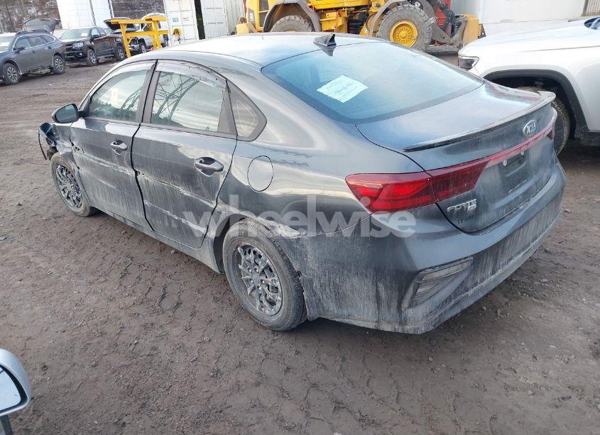 Photo 3 of 2019 Kia Forte FE (VIN 3KPF24AD3KE079994)