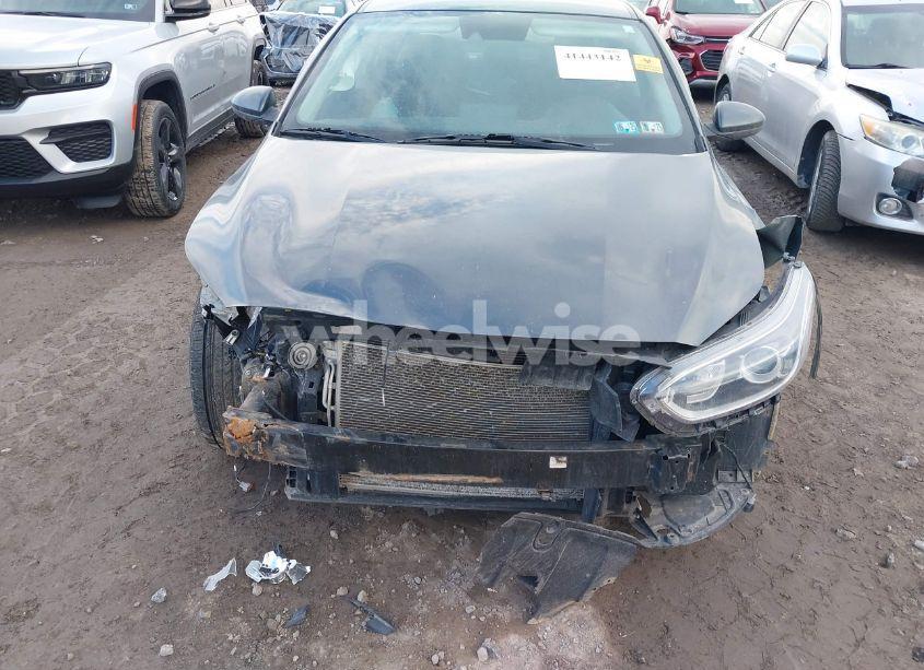 Photo 6 of 2019 Kia Forte FE (VIN 3KPF24AD3KE079994)