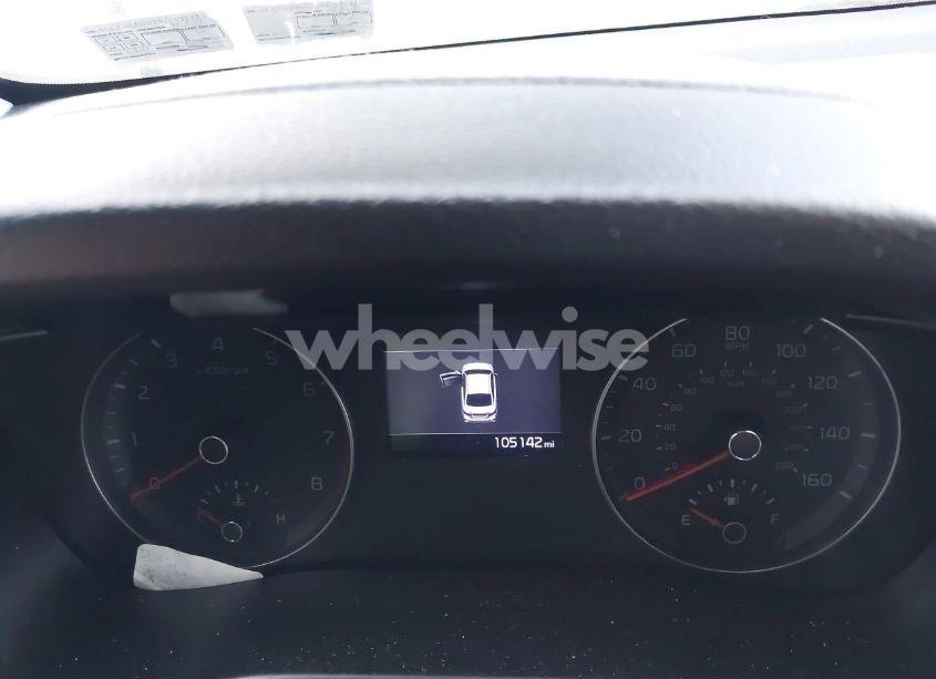 Photo 7 of 2019 Kia Forte FE (VIN 3KPF24AD3KE079994)