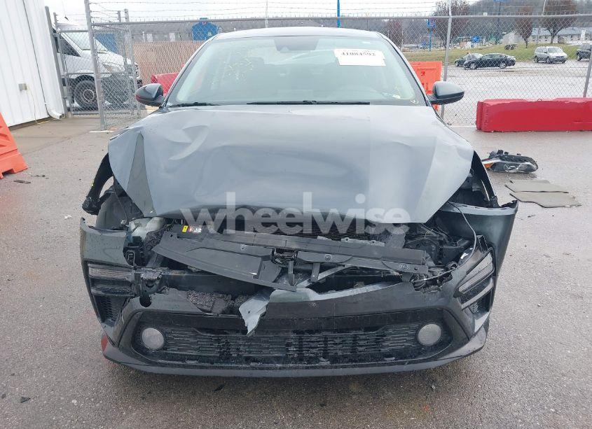 Photo 13 of 2019 Kia Forte LXS (VIN 3KPF24AD3KE083561)