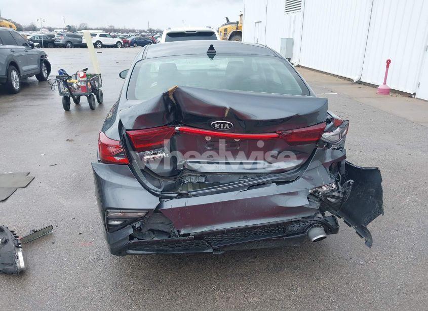 Photo 17 of 2019 Kia Forte LXS (VIN 3KPF24AD3KE083561)