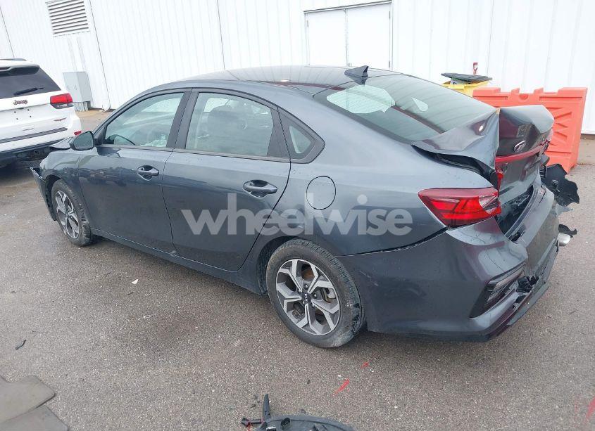 Photo 3 of 2019 Kia Forte LXS (VIN 3KPF24AD3KE083561)