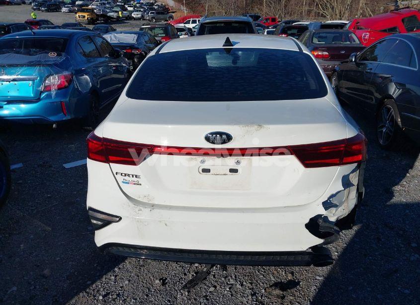 Photo 15 of 2019 Kia Forte LXS (VIN 3KPF24AD3KE095869)