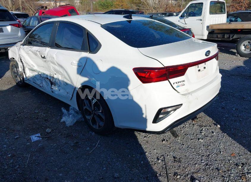 Photo 3 of 2019 Kia Forte LXS (VIN 3KPF24AD3KE095869)