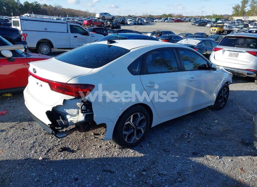 Photo 4 of 2019 Kia Forte LXS (VIN 3KPF24AD3KE095869)