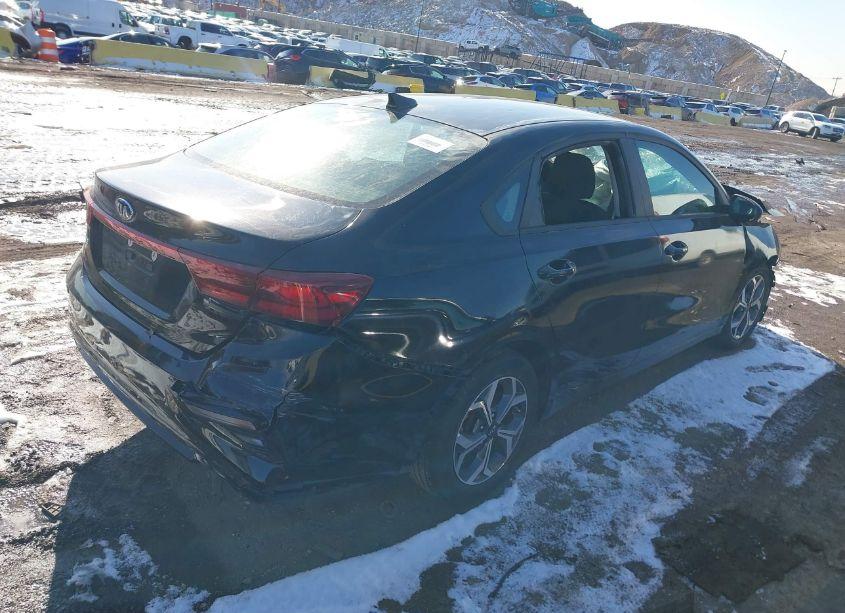 Photo 4 of 2019 Kia Forte LXS (VIN 3KPF24AD3KE103792)