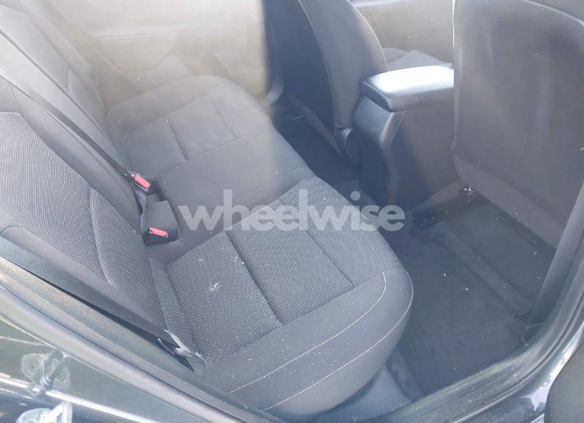 Photo 8 of 2019 Kia Forte LXS (VIN 3KPF24AD3KE106949)
